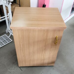 Gabinete para máquina de costura doméstica