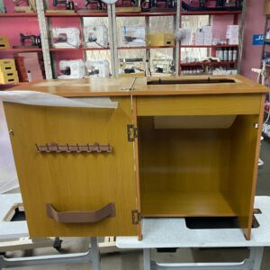 Gabinete em MDF para máquina de costura doméstica
